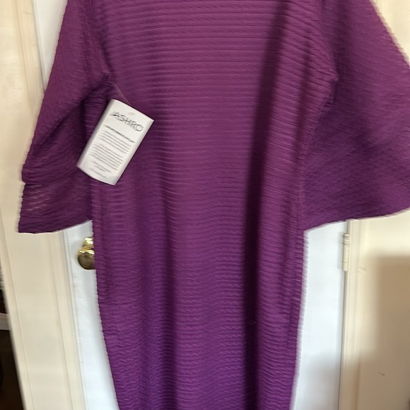 Dress - Picture 2 of 5